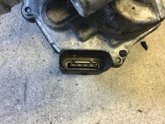 bontott VW PASSAT B6 Fojtószelep (Elektromos)