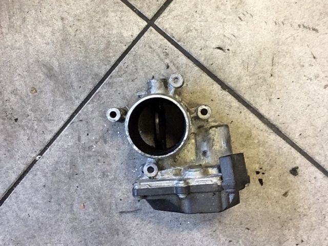 bontott VW PASSAT B6 Fojtószelep (Elektromos)