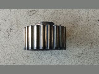 bontott VW PASSAT B6 Főtengely Bordáskerék / Lánckerék