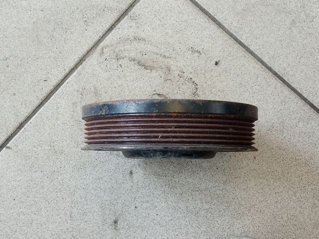 bontott VW PASSAT B6 Főtengely Szíjtárcsa