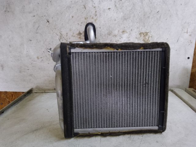 bontott VW PASSAT B6 Fűtőradiátor