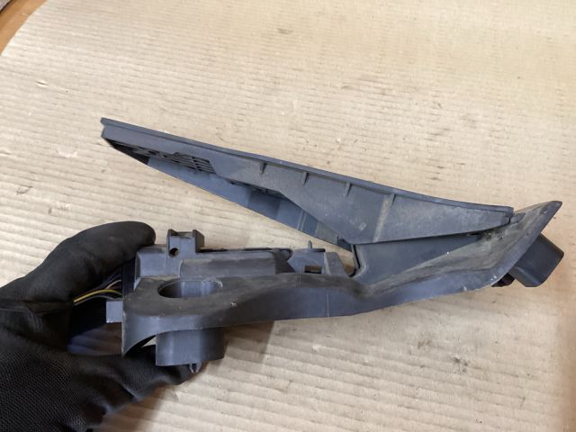 bontott VW PASSAT B6 Gázpedál (Elektromos)