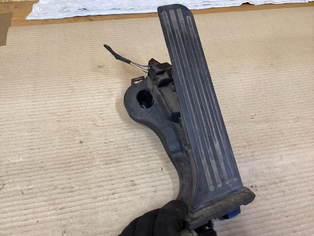 bontott VW PASSAT B6 Gázpedál (Elektromos)