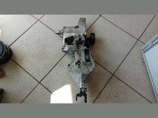 bontott VW PASSAT B6 Generátor Tartó Bak