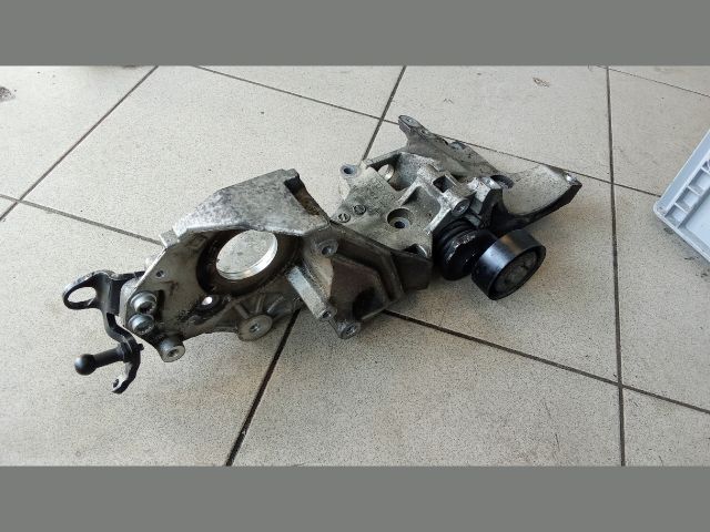 bontott VW PASSAT B6 Generátor Tartó Bak