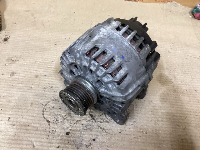 bontott VW PASSAT B6 Generátor