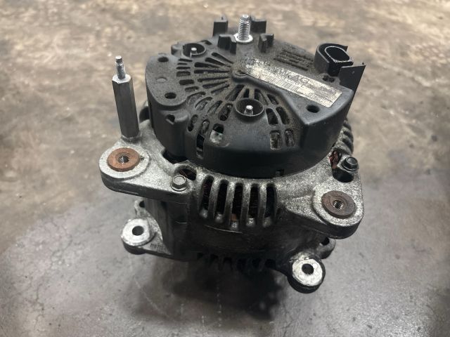 bontott VW PASSAT B6 Generátor