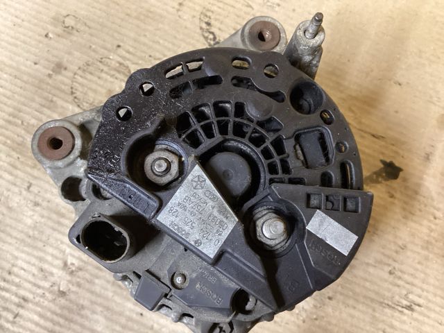 bontott VW PASSAT B6 Generátor