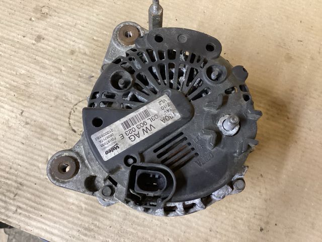 bontott VW PASSAT B6 Generátor