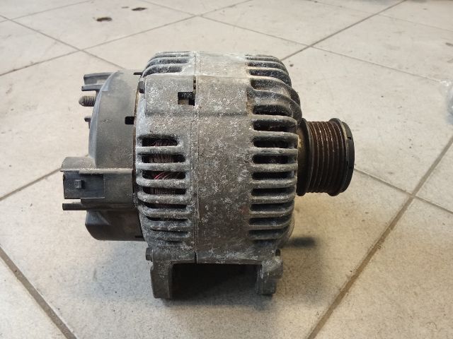 bontott VW PASSAT B6 Generátor