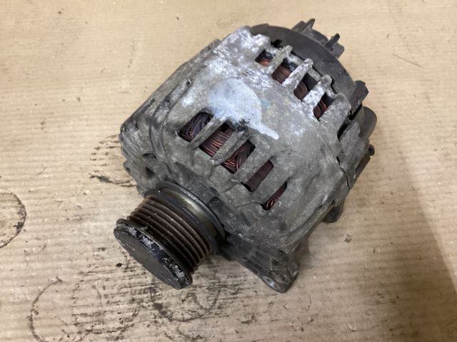 bontott VW PASSAT B6 Generátor