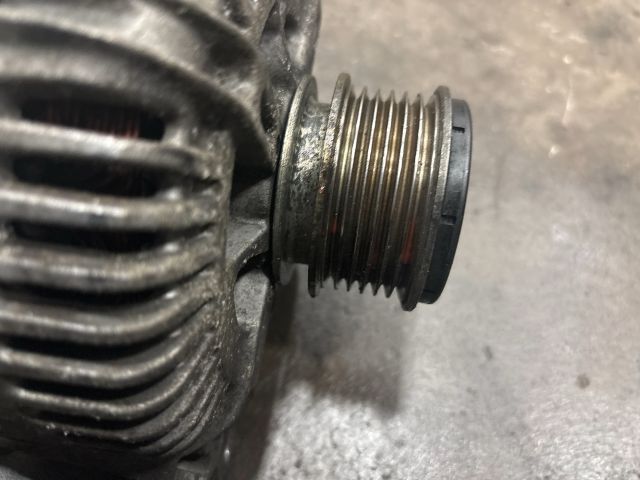 bontott VW PASSAT B6 Generátor