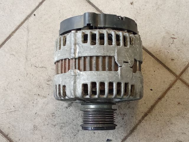 bontott VW PASSAT B6 Generátor
