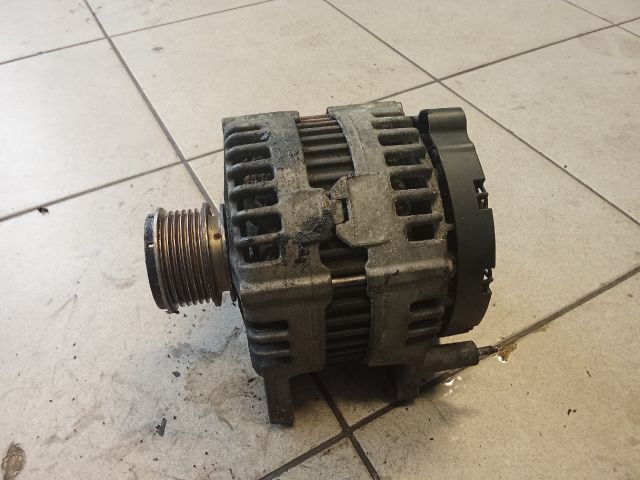 bontott VW PASSAT B6 Generátor