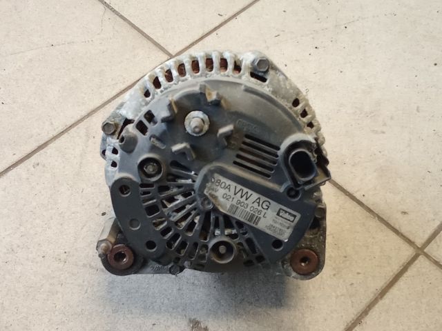 bontott VW PASSAT B6 Generátor