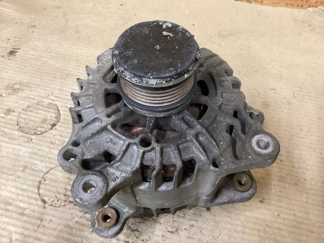 bontott VW PASSAT B6 Generátor