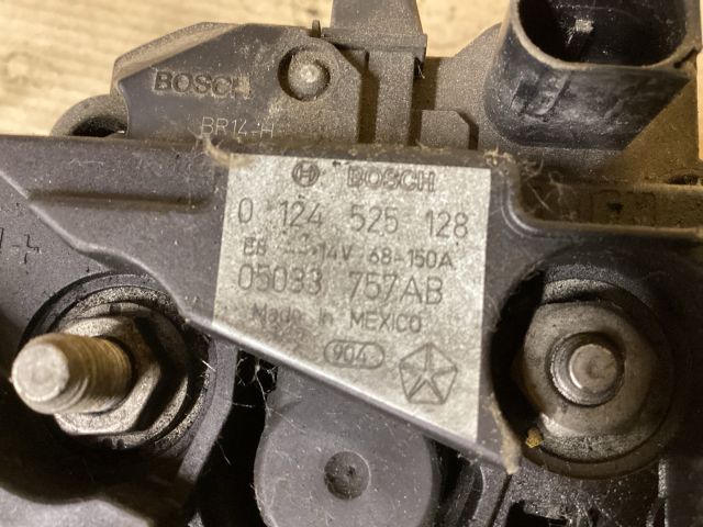 bontott VW PASSAT B6 Generátor