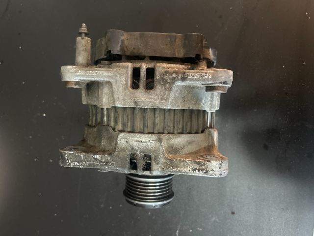 bontott VW PASSAT B6 Generátor