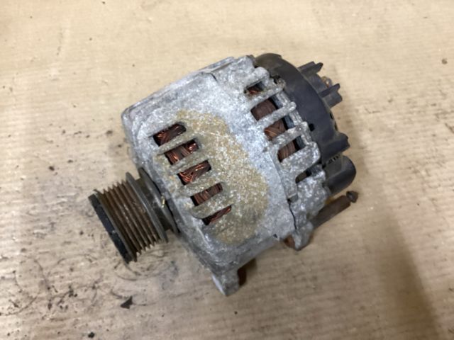 bontott VW PASSAT B6 Generátor