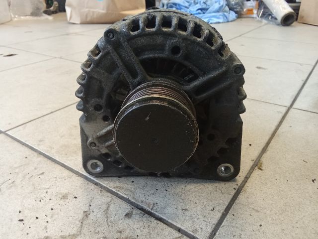 bontott VW PASSAT B6 Generátor