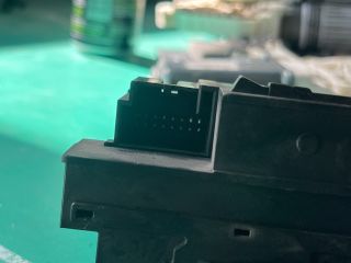 bontott VW PASSAT B6 Gyújtáskapcsoló Házzal