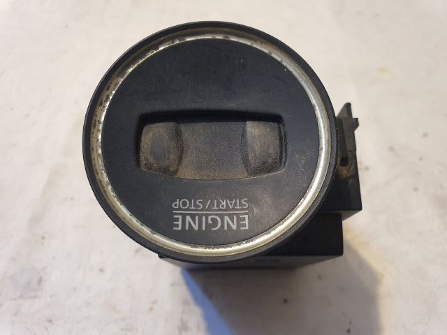 bontott VW PASSAT B6 Gyújtáskapcsoló Házzal