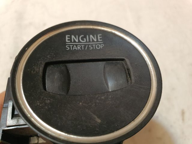 bontott VW PASSAT B6 Gyújtáskapcsoló Házzal