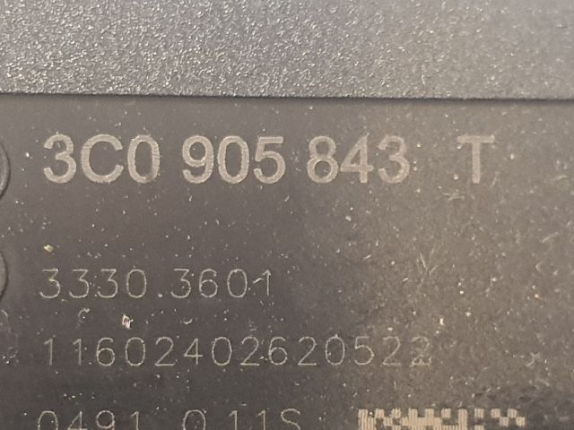 bontott VW PASSAT B6 Gyújtáskapcsoló Házzal