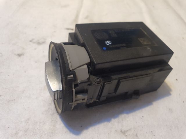 bontott VW PASSAT B6 Gyújtáskapcsoló Házzal