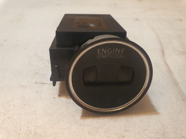 bontott VW PASSAT B6 Gyújtáskapcsoló Házzal