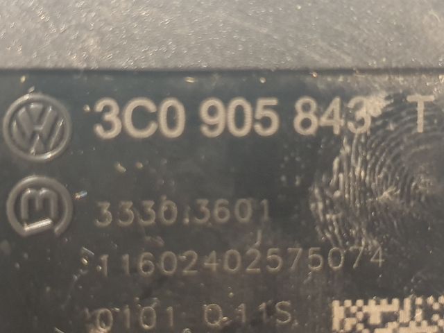 bontott VW PASSAT B6 Gyújtáskapcsoló Házzal