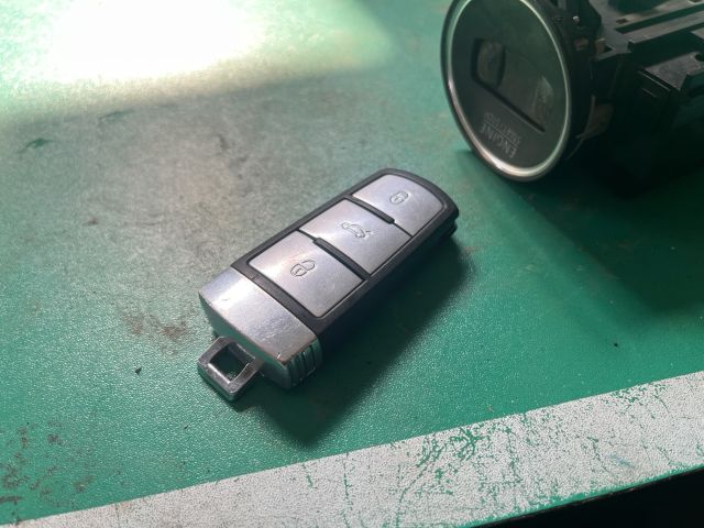 bontott VW PASSAT B6 Gyújtáskapcsoló Házzal