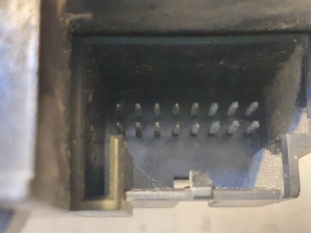 bontott VW PASSAT B6 Gyújtáskapcsoló Házzal