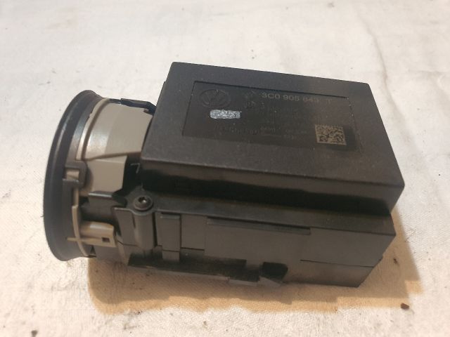 bontott VW PASSAT B6 Gyújtáskapcsoló Házzal