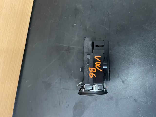 bontott VW PASSAT B6 Gyújtáskapcsoló