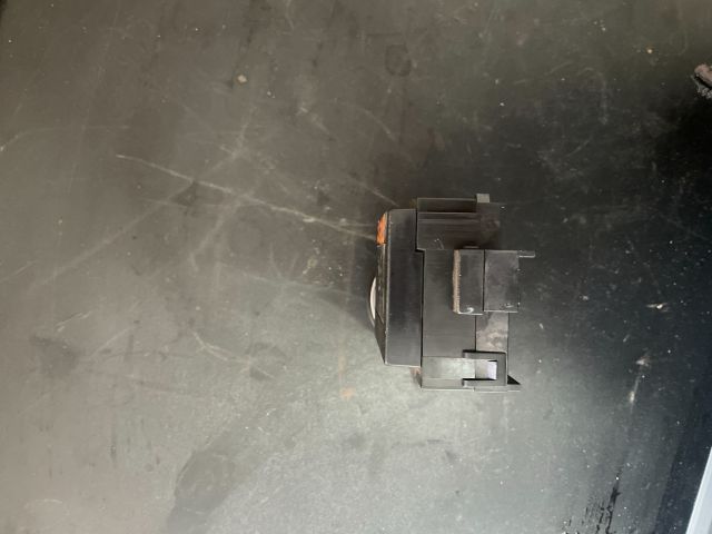 bontott VW PASSAT B6 Gyújtáskapcsoló