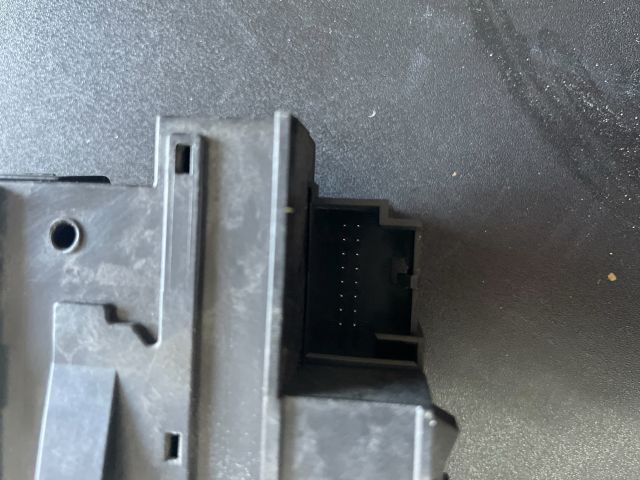 bontott VW PASSAT B6 Gyújtáskapcsoló