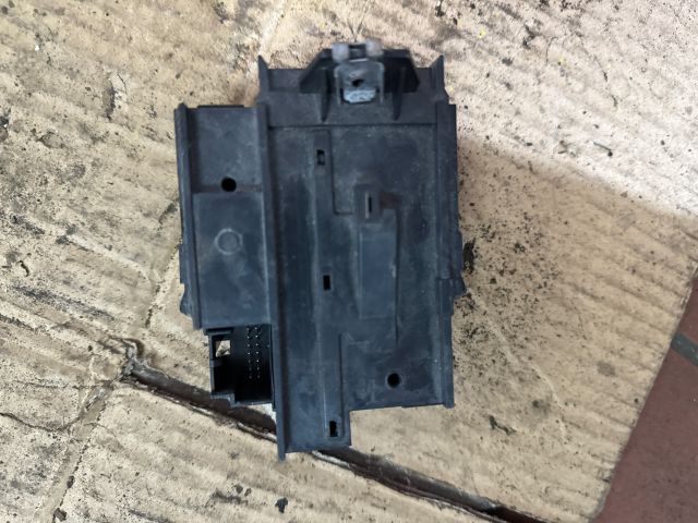 bontott VW PASSAT B6 Gyújtáskapcsoló