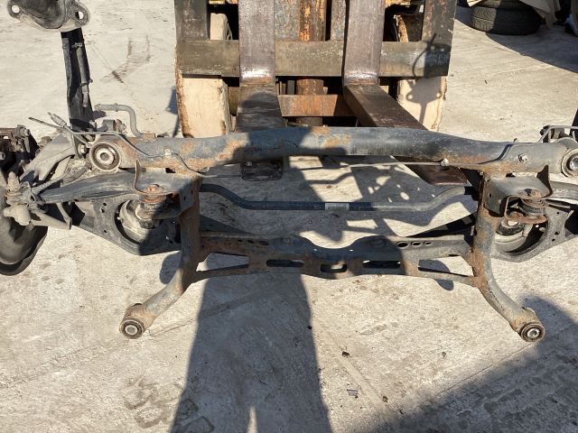 bontott VW PASSAT B6 Hátsó Híd (Tárcsafékes)