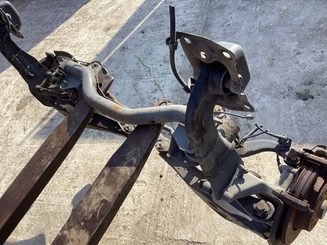 bontott VW PASSAT B6 Hátsó Híd (Tárcsafékes)