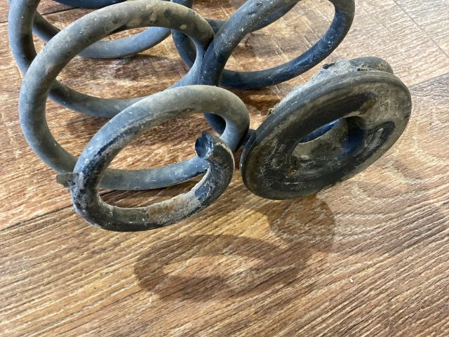 bontott VW PASSAT B6 Hátsó Rugó Pár