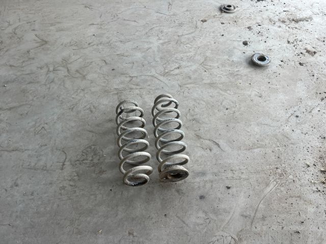 bontott VW PASSAT B6 Hátsó Rugó Pár