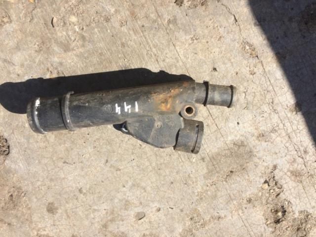 bontott VW PASSAT B6 Hengerfej Vízkivezető