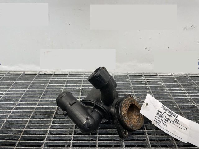 bontott VW PASSAT B6 Hengerfej Vízkivezető