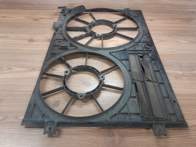 bontott VW PASSAT B6 Hűtőventilátor Keret