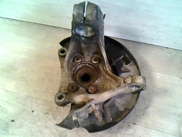 bontott VW PASSAT B6 Jobb első Csonkállvány Kerékaggyal