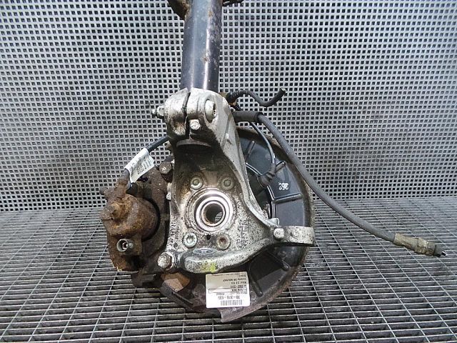 bontott VW PASSAT B6 Jobb első Csonkállvány