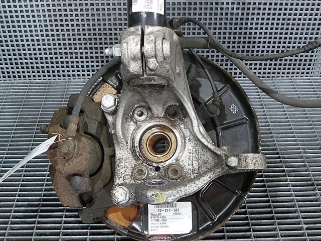 bontott VW PASSAT B6 Jobb első Csonkállvány