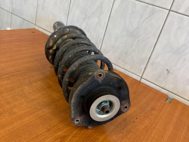 bontott VW PASSAT B6 Jobb első Gólyaláb (Lengécsillapító, Rugó)