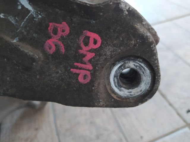 bontott VW PASSAT B6 Jobb első Kerékagy